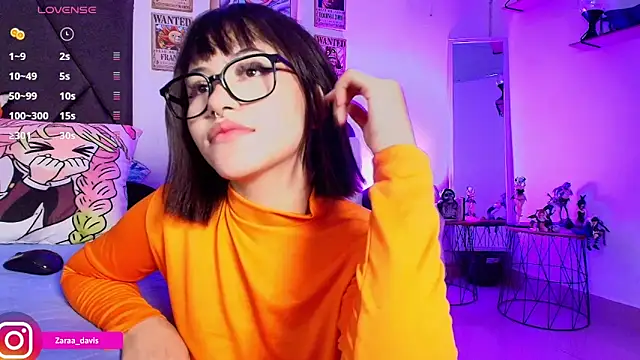 ZaradavisのライブXXXチャット