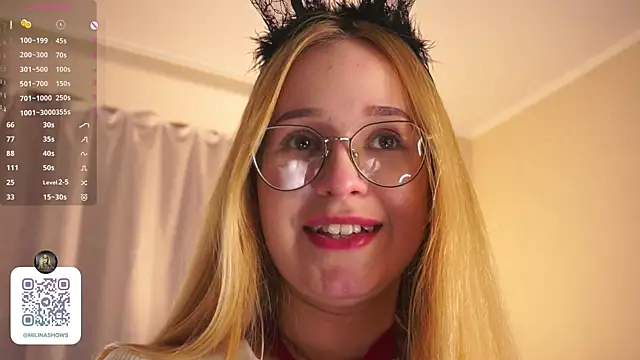 BeckiHoffer: онлайн-секс-чат