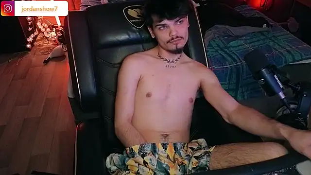 Онлайн чат XXX JordanShow