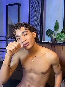 AlanCutee Pertunjukan Webcam