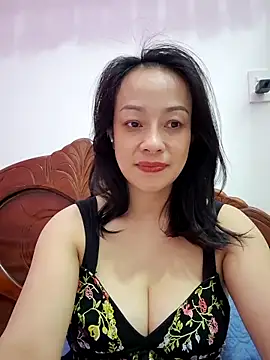 Baby-bigboobs2026's Live XXX Chat