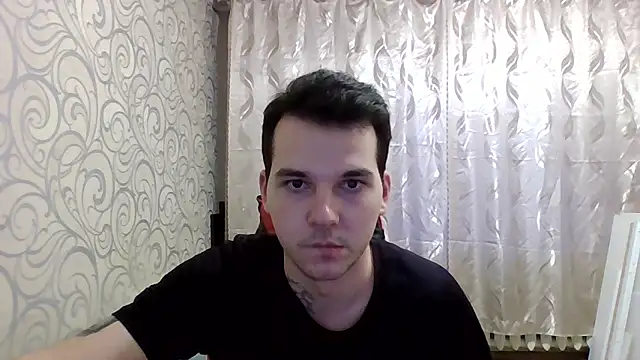 Онлайн чат XXX gwinbladee