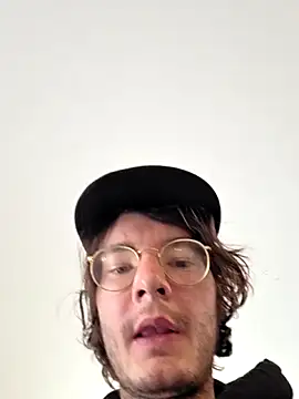 KinkyKittyBoy Show in webcam