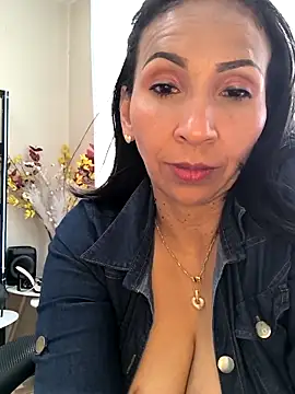 Mrsvictoriaaa's Live XXX Chat