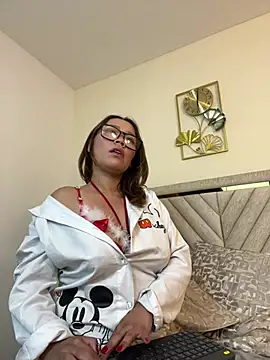 SophiaQueensのライブXXXチャット