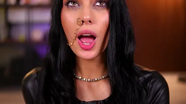 RavennaDArcyn Live XXX chat