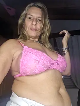 DestinedShelf's Webcam Show