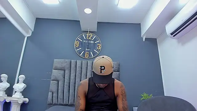 Chat +18 de Robin_Rief ao vivo