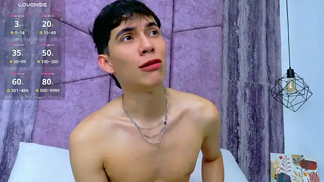 AronTawers Live XXX-Chat