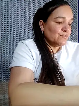 Chat XXX en directo de Zuleyka_69