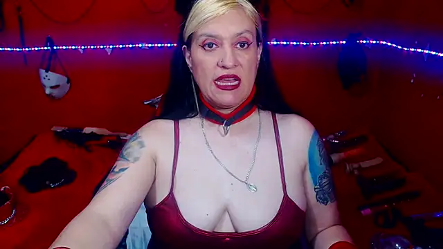 Chat XXX ao vivo de MATURE_Randy