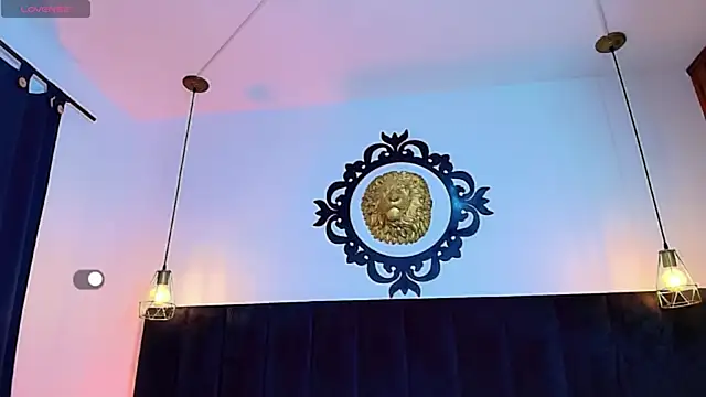 Skyee_angel 在線直播表演