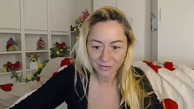 _karolynesyera_ Live XXX-Chat