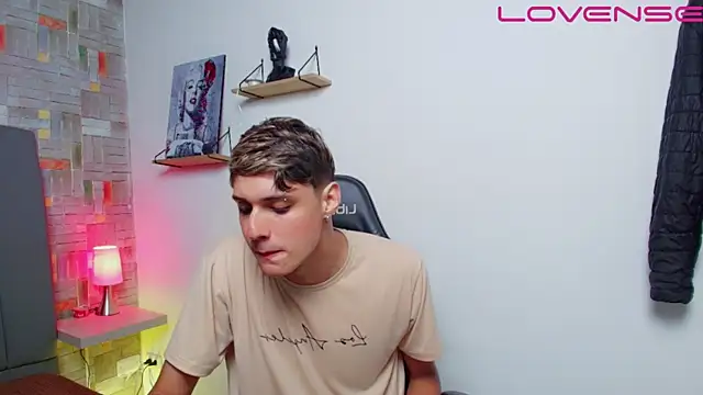 flaquito___: онлайн-секс-чат