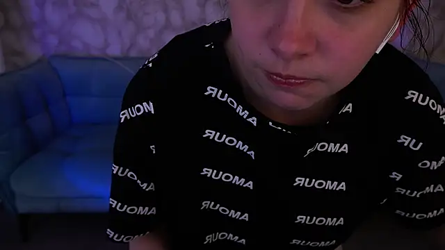 LiviaShy Live XXX-Chat