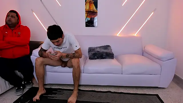 brutal_sex_room2k Adlı Modelin Web Kamerası Şovu