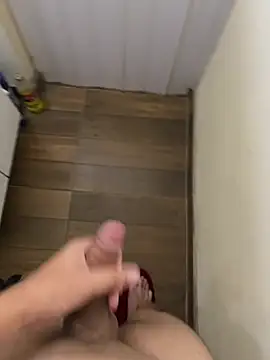 Show modela AleeF2004 na web-kameri