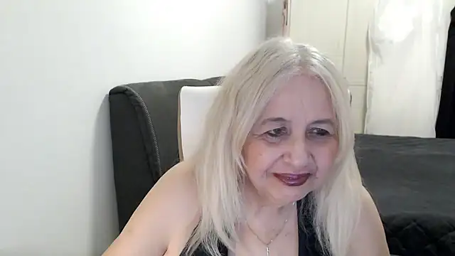 SusiLifeXXX Adlı Modelin Canlı XXX Sohbeti