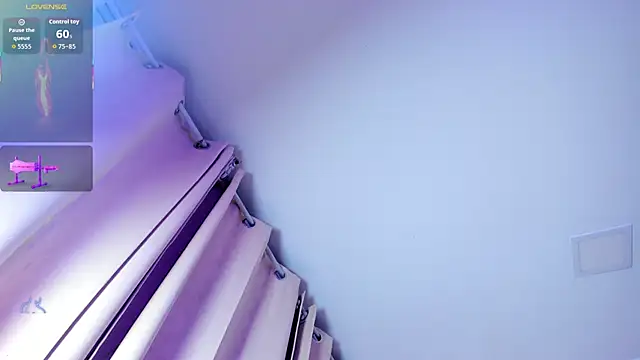 DomenicoRey 即時 XXX 聊天