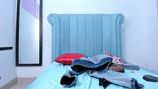 Cleopatra_Trans Show Webcam