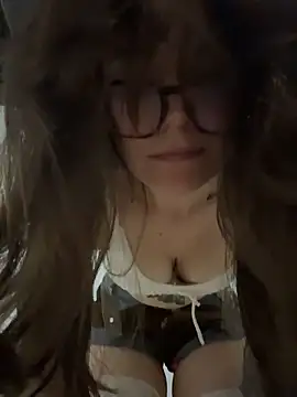 Tallulah_Kinkyn Webbikameraesitys