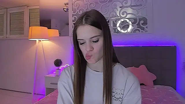 LuisaClover – Live XXX-chat