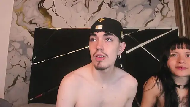 Couple_In_Heat élő XXX-chatje