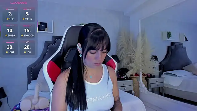 EmiliaRose_ Live XXX-chat