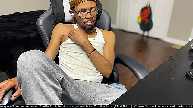 MobyDxck: вебкам-шоу