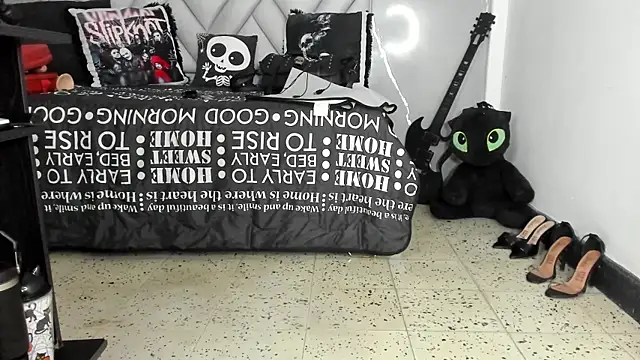 MirandaHaguen লাইভ XXX চ্যাট