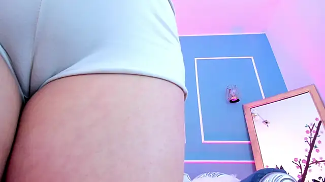 Chat XXX en directo de TaraTaylorr