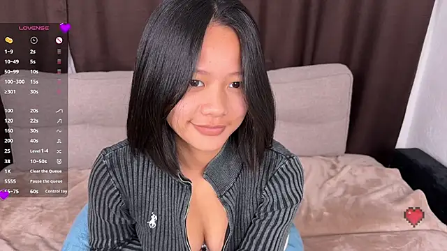 MadnessQueenのライブXXXチャット