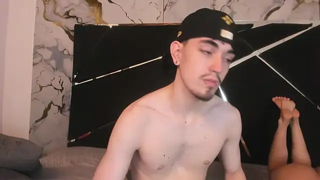 Couple_In_Heat 网络视讯表演