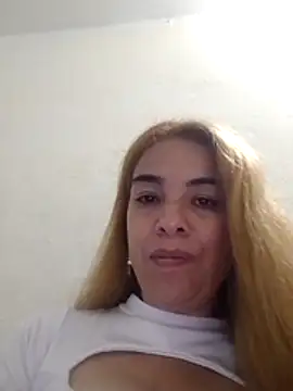 mari657 Live XXX-Chat