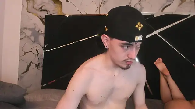 Chat +18 de Couple_In_Heat ao vivo