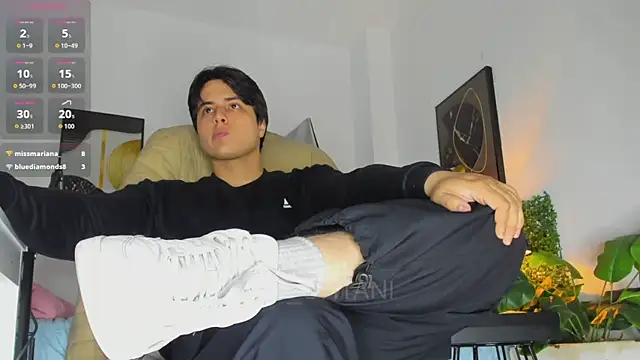 Онлайн чат XXX Thom_Ohtani