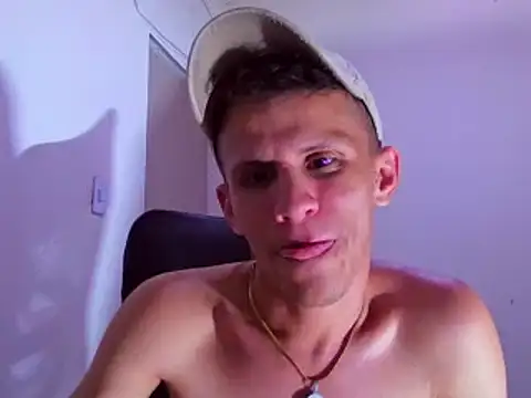 alejandro_stone12 élő XXX-chatje
