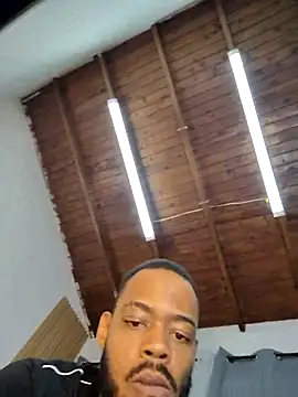 Pokazy przed kamerką – Oliver_bigblack_cock