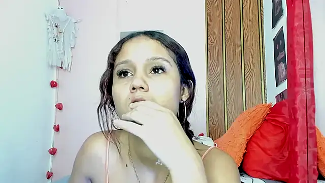 MarianaManzur Chat XXX in diretta