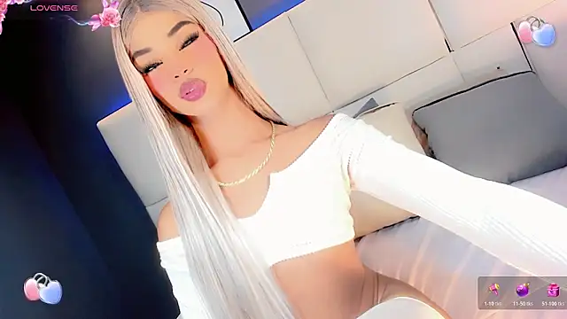 Kornylovee's Live XXX Chat