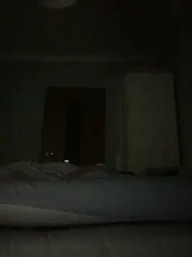 Luci1982Brazzers 现场XXX聊天