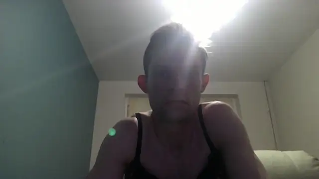 Mrslingerieのウェブカメラショー