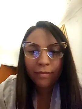 LizzRouse live XXX chat