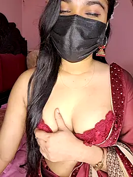 Pokazy przed kamerką – ariya-03