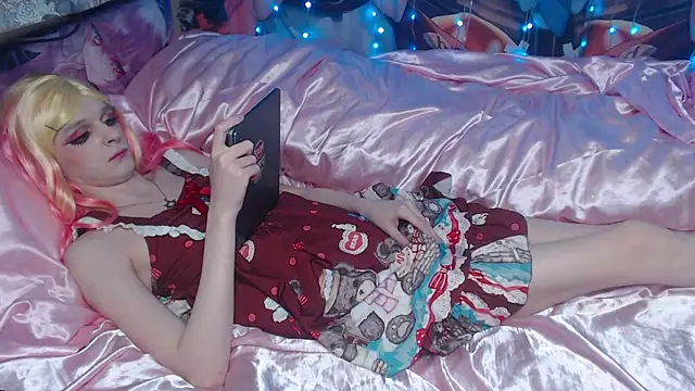 yutachka: διαδικτυακό σόου στην κάμερα