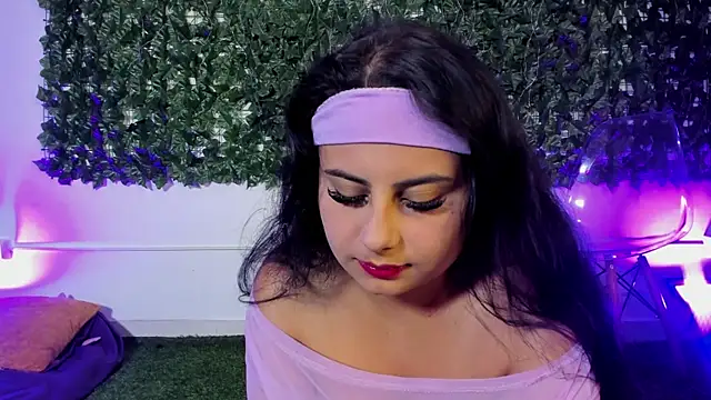 AbbyTaylorr Chat XXX in diretta