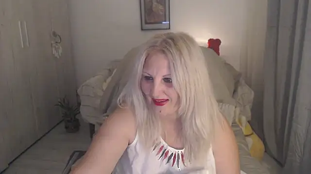 Živý XXX chat Divineblond