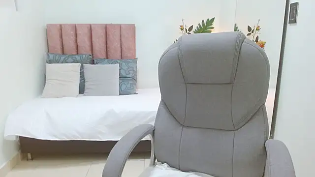 sophia_hadid Chat XXX in diretta