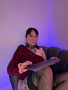 Ravenna666_ – Live XXX-chat