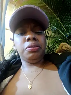 lia_mariana's Live XXX Chat